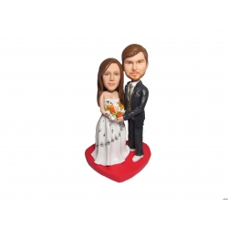 Personalisierte Hochzeitstortenfiguren für Liebespaar Hochzeitstorte mit rotes Herz